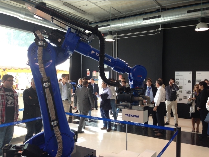 yaskawa demo robot